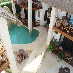 lagoon-boutique-hotel.allrivieramayahotels.com/